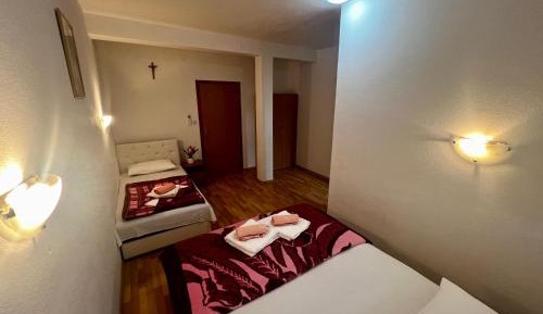 Comfort Triple Room