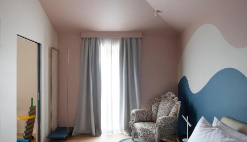 Studio with Garden View