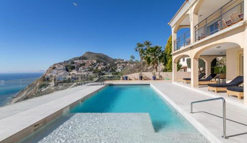 Villa with Sea View