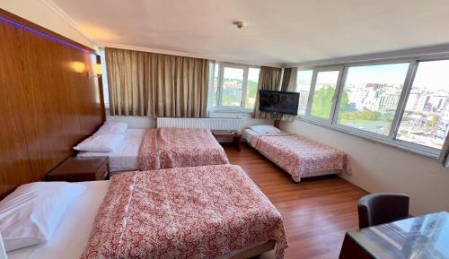 Triple Room with Bath