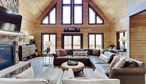 Six-Bedroom House