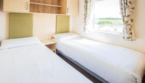 3 Bedroom Bronze Caravan