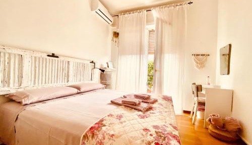 Double Room with Shared Bathroom