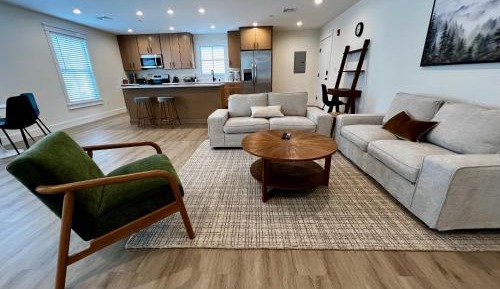 One-Bedroom Deluxe Apartment