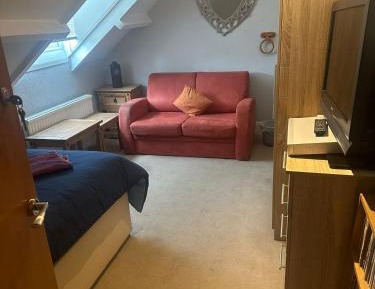Standard Single Room with Shared Bathroom