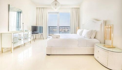 Three-Bedroom Premium Apartment with Balcony