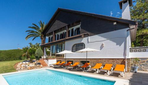 Villa with Private Pool