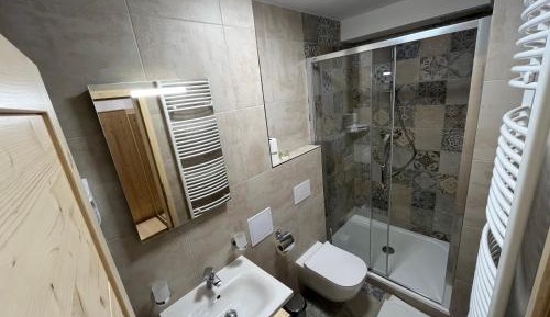 Classic Double Room with Shower