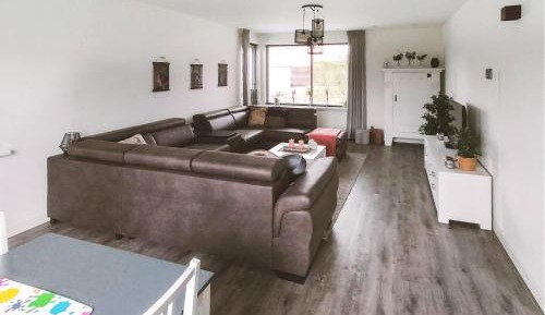 Four-Bedroom Holiday Home