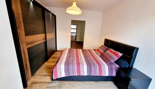 One-Bedroom Apartment with Terrace