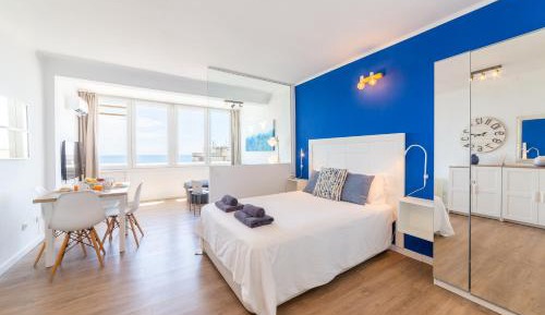 Studio Apartment with Sea View