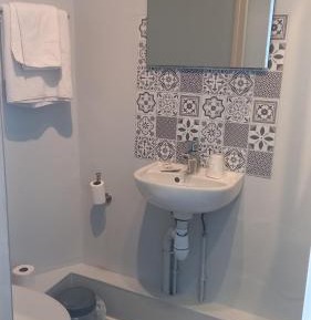 Small Single Room