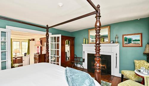 King Suite with Balcony