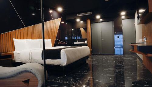 Junior Suite with Private Pool