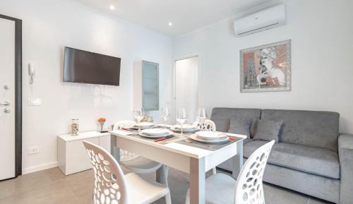 One-Bedroom Apartment with Balcony