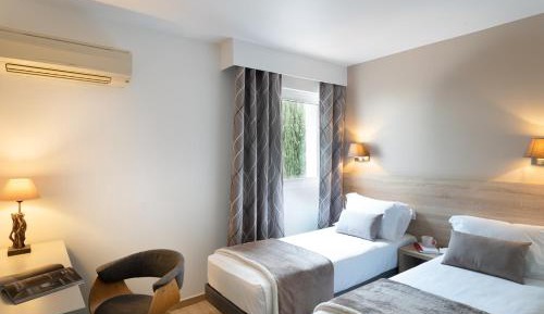 Classic Double Room