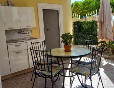 Small Double Room with Private Garden