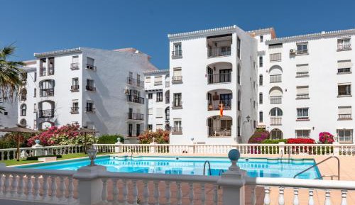 Superior One-Bedroom Apartment with Balcony
