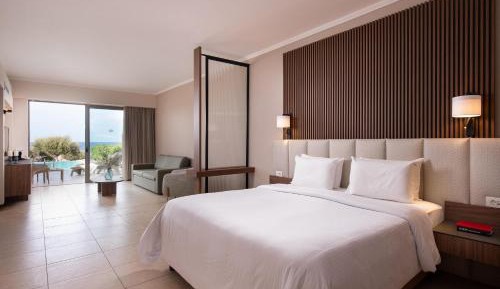 Junior Suite with Sea View and Private Pool 