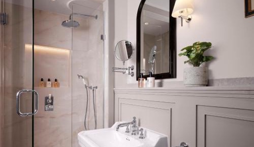 Chelsea Garden Suite