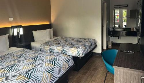Deluxe Quadruple Room