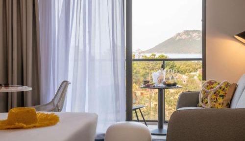 Double Room with Sofa Bed and Terrace