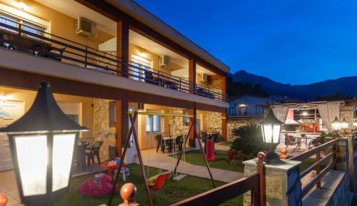 Apartment (4 Adults)
