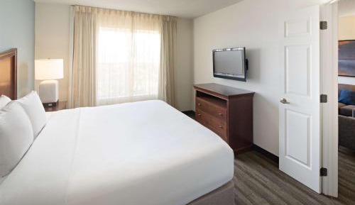 Two-Bedroom King Suite