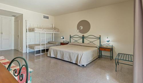 Classic Quadruple Room