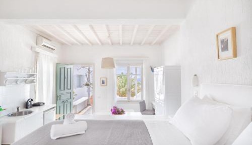 Studio with Sea View
