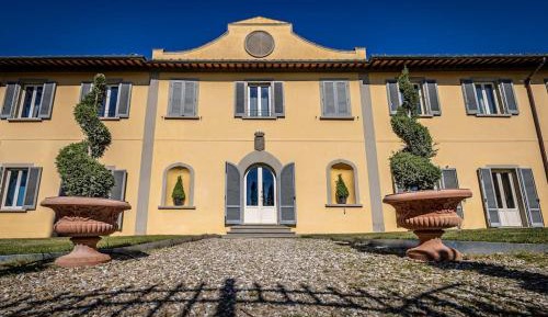 Entire Villa in Exclusive 