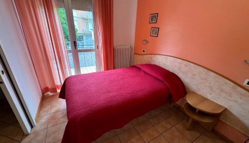 Economy Single Room