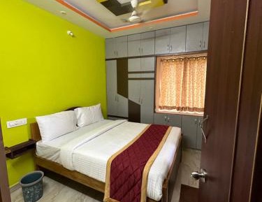 Deluxe Family Room