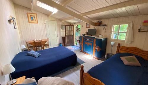Triple Room with Private Bathroom