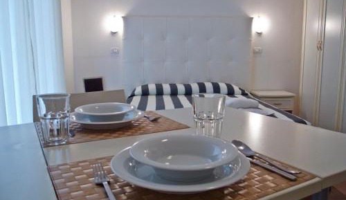 Studio (2 Adults)