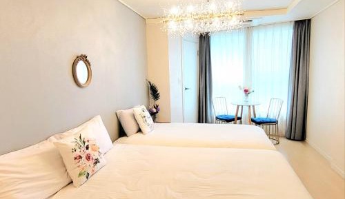 Studio Apartment with Sea View