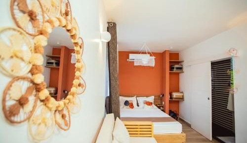 One-Bedroom Apartment with Terrace