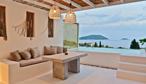 Family Luxury Villa with private pool and sea view