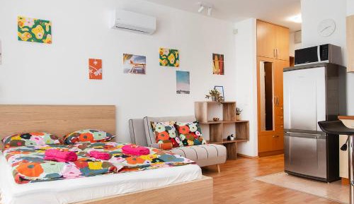 One-Bedroom Apartment