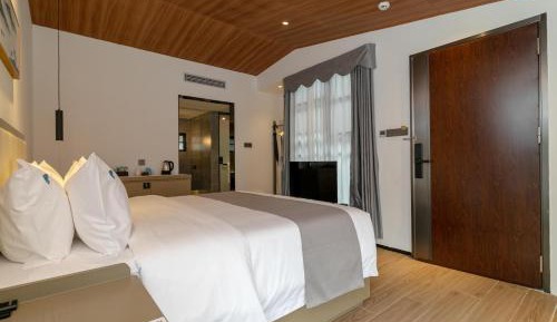 Comfort King Room