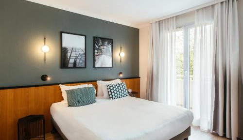 One-Bedroom Apartment (4 Adults)