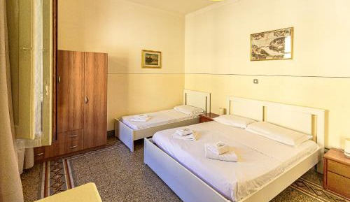 Triple Room with Shared Bathroom