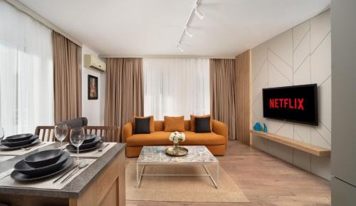 Deluxe Suite with Sea View
