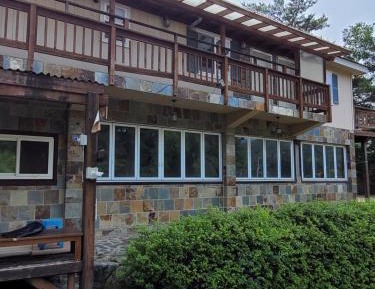 One-Bedroom Chalet