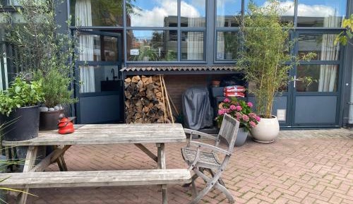 One-Bedroom Apartment - Non-Smoking