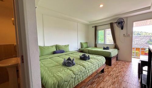 Deluxe Family Room