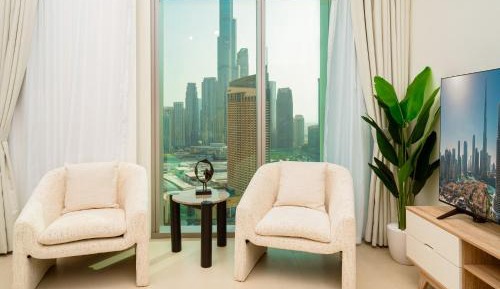 Apartment with City View