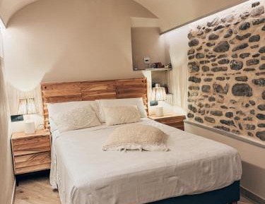 Superior Double Room with Bath 