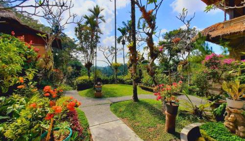 One-Bedroom Apartment with Garden View