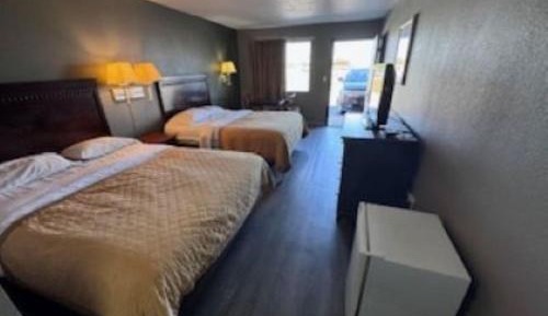 Double Room with Two Double Beds - Non-Smoking